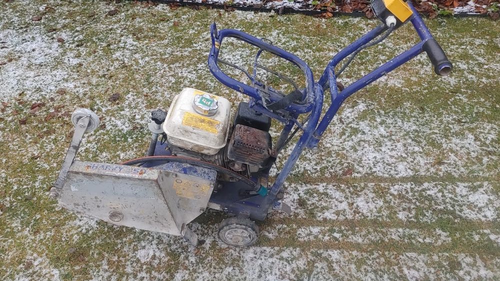 Przecinarka jezdna na wózku do betonu asfaltu silnik Honda spalinowa