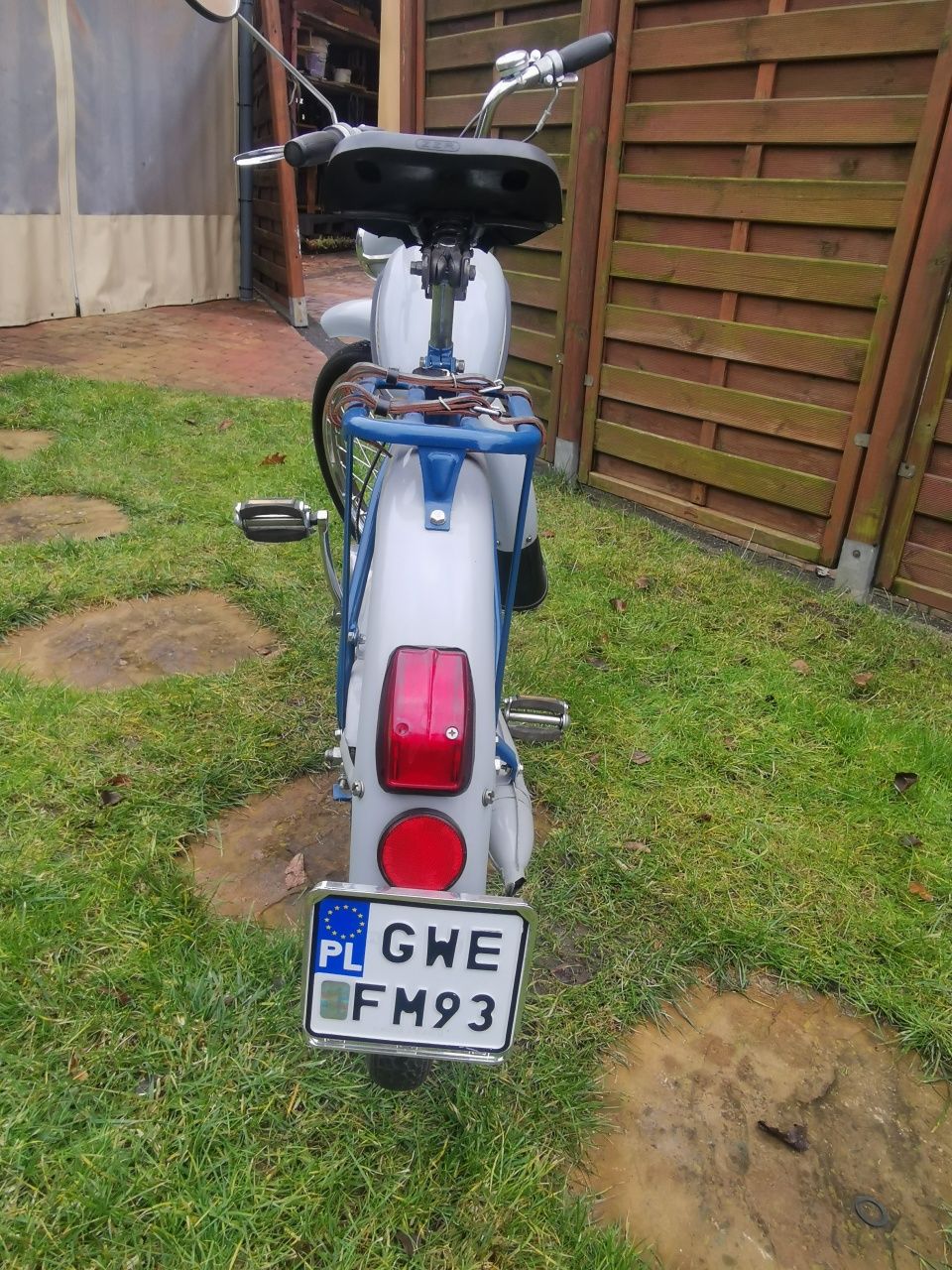 Komar MR 232 Sztywniak
