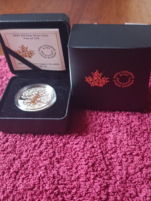 Срібна монета дерево життя