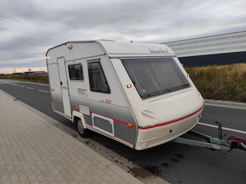 Przyczepa BEYERLAND SPRINT 390 środek jak nowy