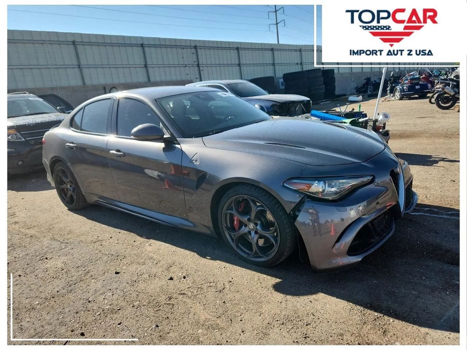 Alfa Romeo Giulia 2016 Alfa Romeo Giulia QUADRIFOGLIO Benzyna / Automat / RWD