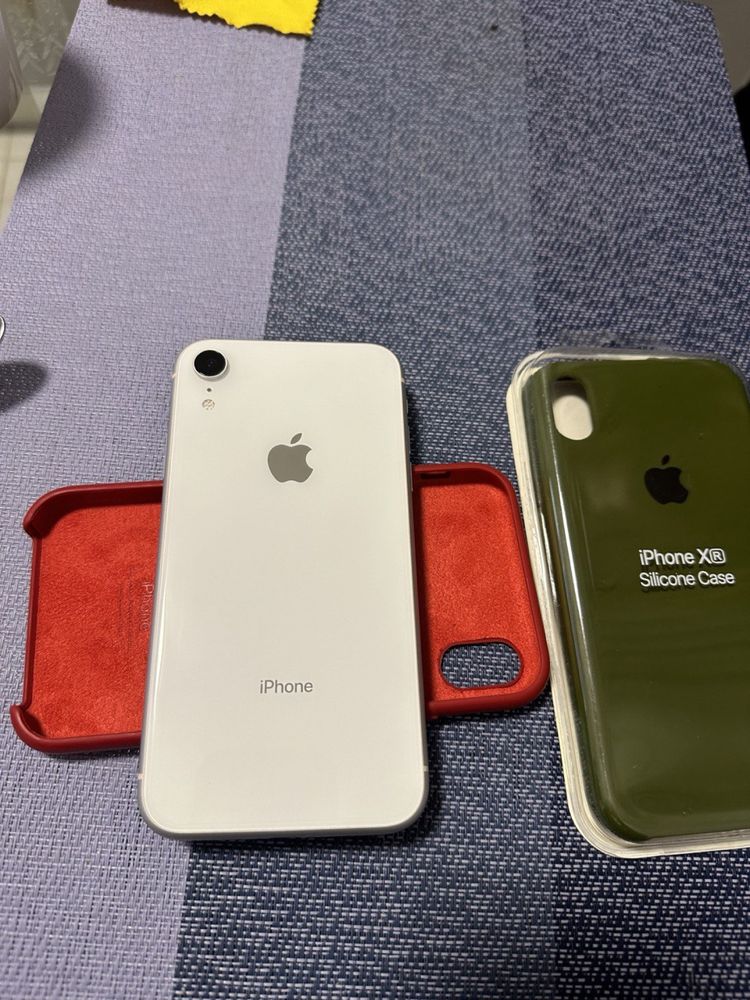 iPhone XR на 64 Гб.