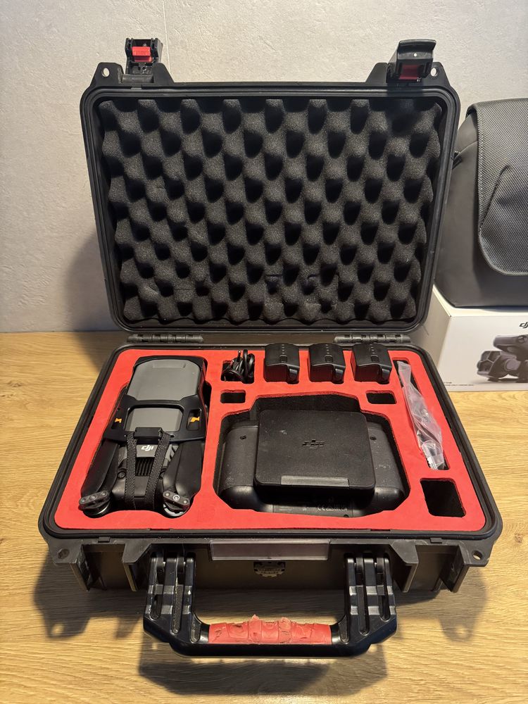 DJI Mavic 3 pro cine premium combo, ssd 1TB FVAT