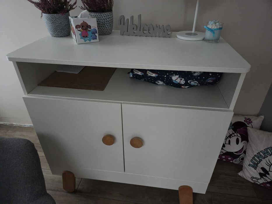 Śliczny zestaw Mebli Pinio Iga do pokoju dziecięcego