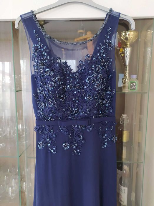 Długa sukienka na wesele