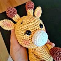 Girafa crochet feita à mão