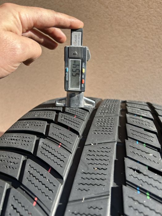 Шини Toyo 285 45 R20