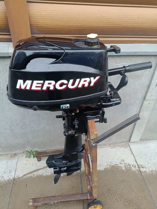 Лодочный мотор Mercury 5