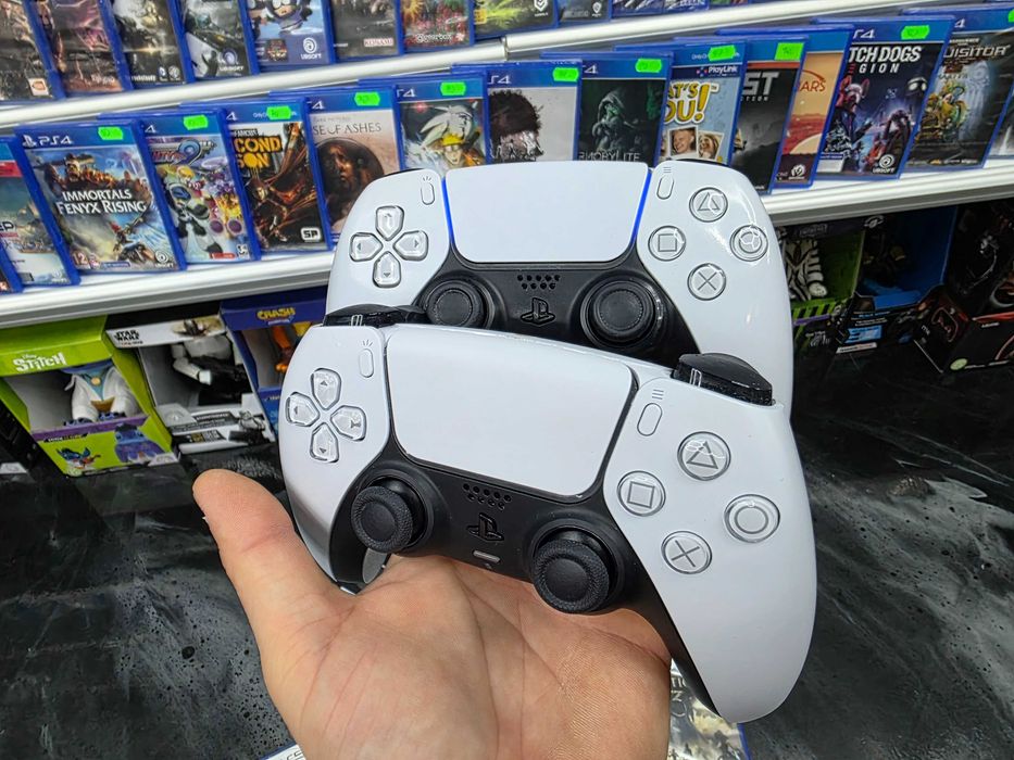 Konsola Playstation 5 PS5 z napędem 4 gry 2 pady Gwar 6m SKLEP ZAMIANA