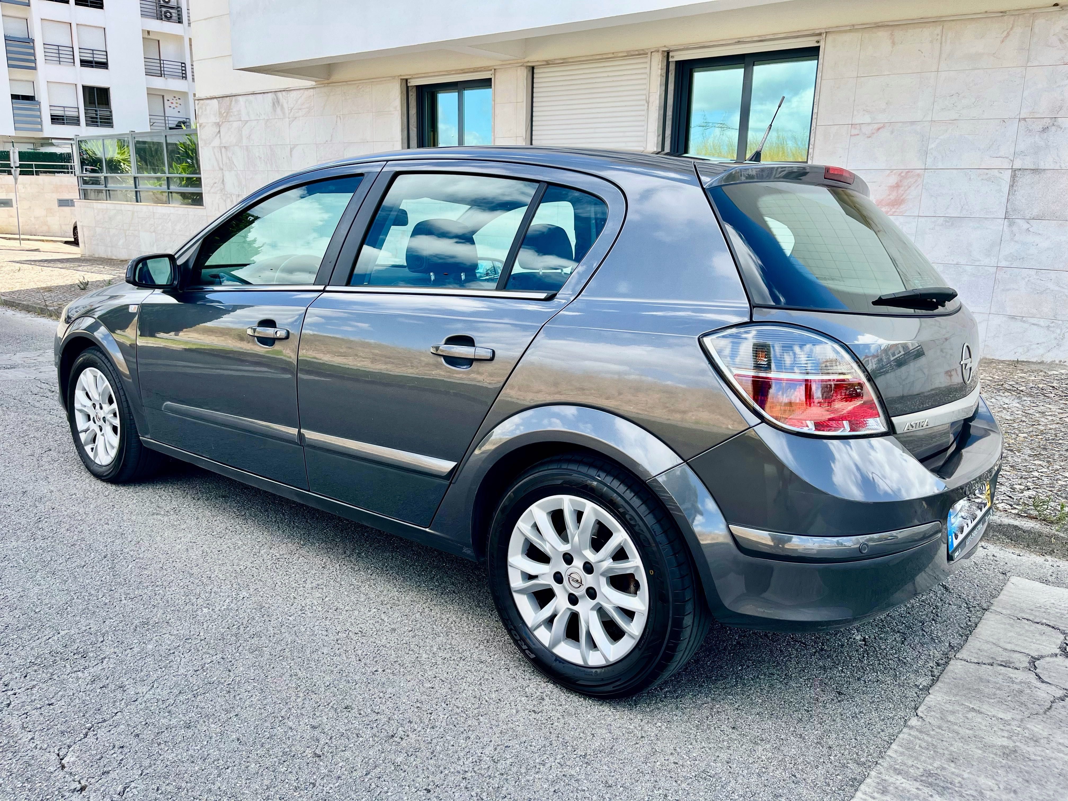 Opel Astra 1.7 CDTi 110CV ECOflex AC