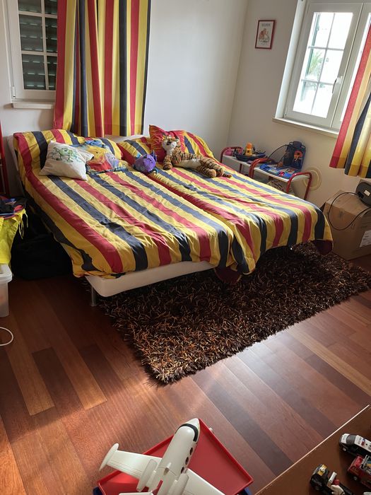 2 camas individuais Ikea