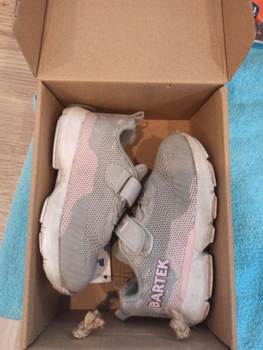 Adidasy Bartek r. 25