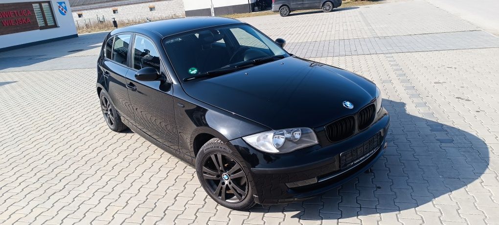 BMW  1 E87  1.6 benzyna Super stan