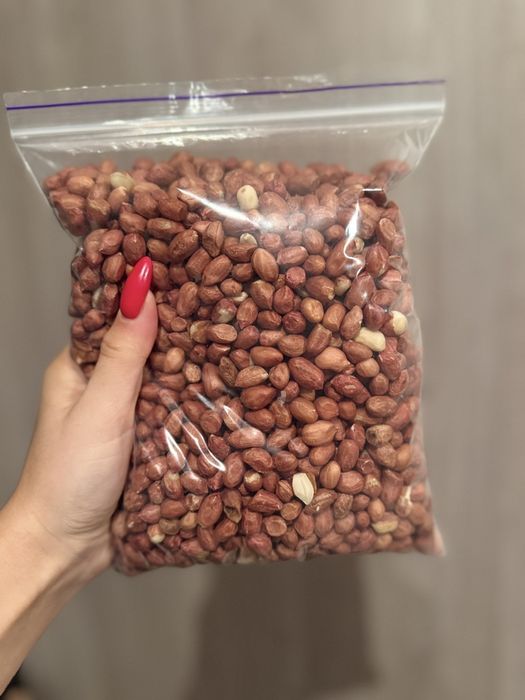 Арахіс сирий,жарений,бланширований,сольоний