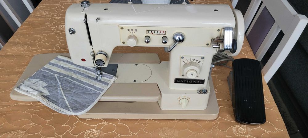 Maszyna do szycia zig zack 21