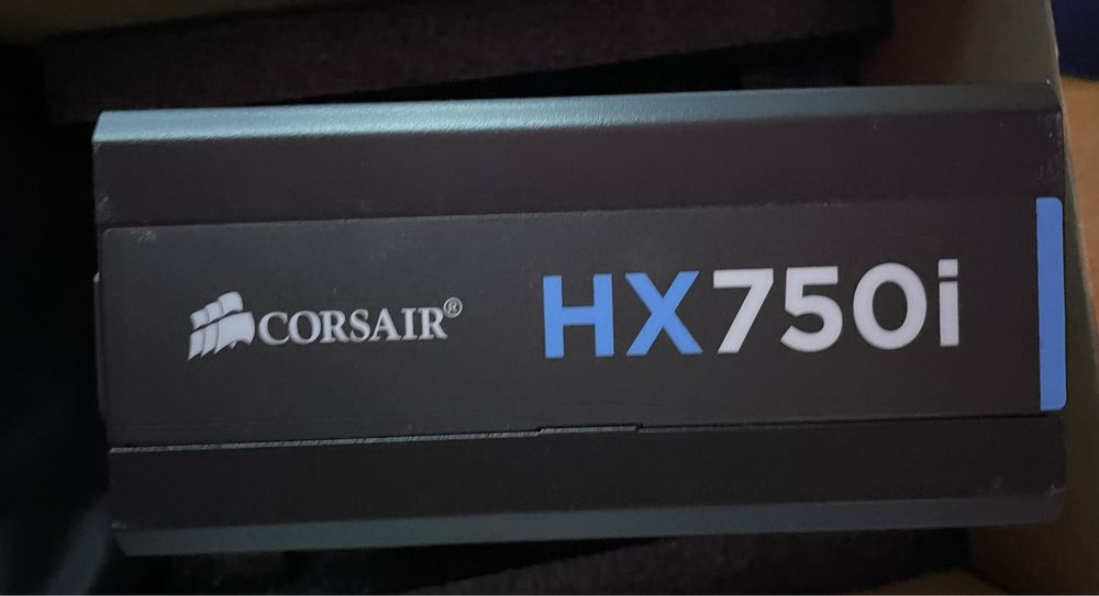 Zasilacz Corsair HX Series 750W Modular 750 W 80 PLUS Platinum (B)(U)