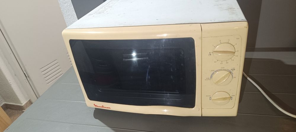 Micro ondas moulinex com grill