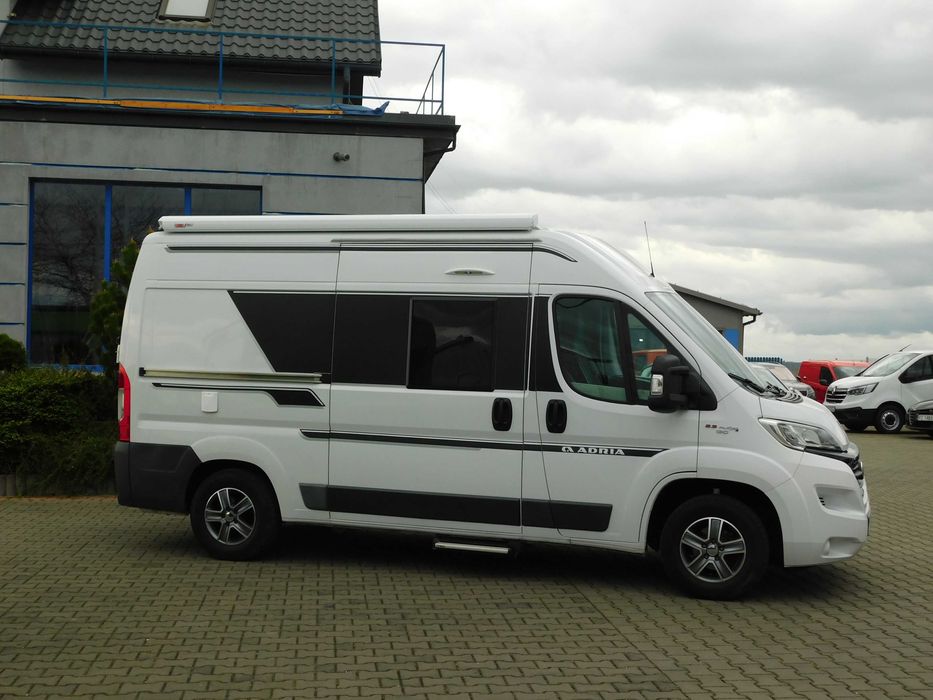 Wynajem Kamper Campervan Adria Twin 545