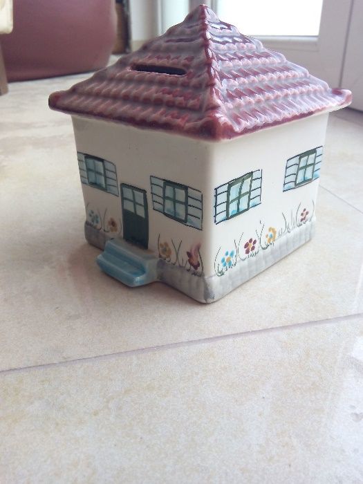 Casa mealheiro - Credito Predial Português