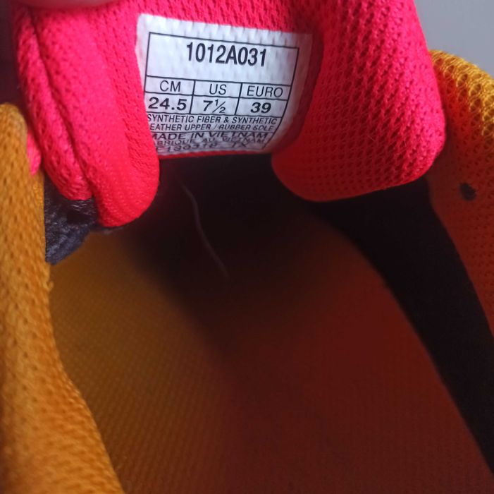 Damskie buty Asics GT-1000 Gore-Tex roz.39