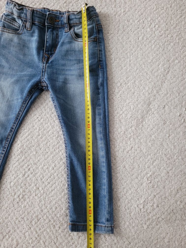 Zara 104 dla chłopca jeansy spodnie super stan