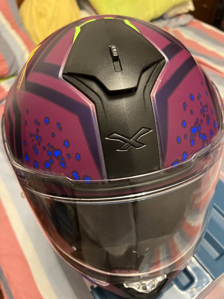 Capacete nexx com intercomunicador Cardo