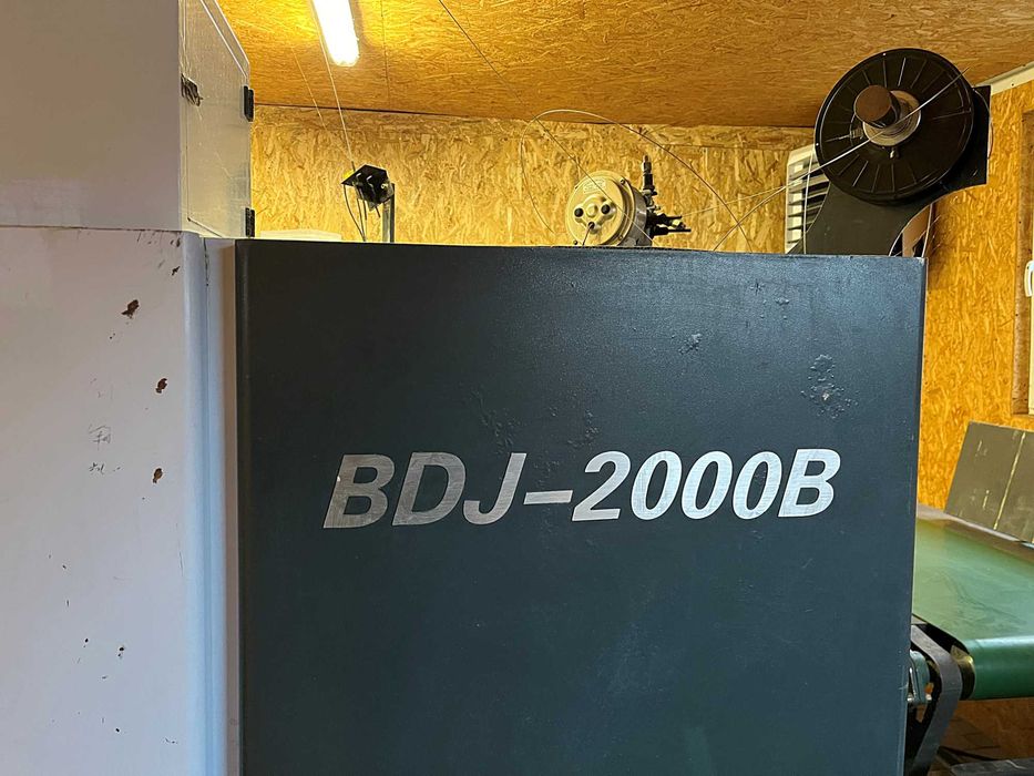 Półautomatyczna zszywarka BDJ-2000B