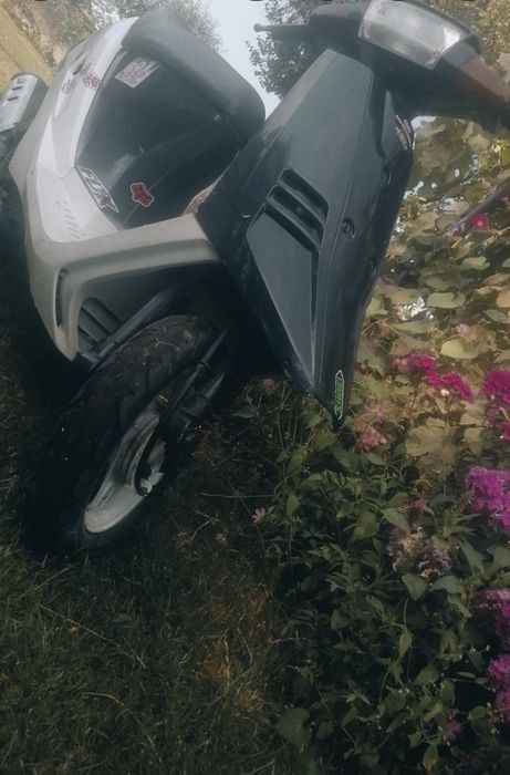 Продаєця Suzuki DDRESS