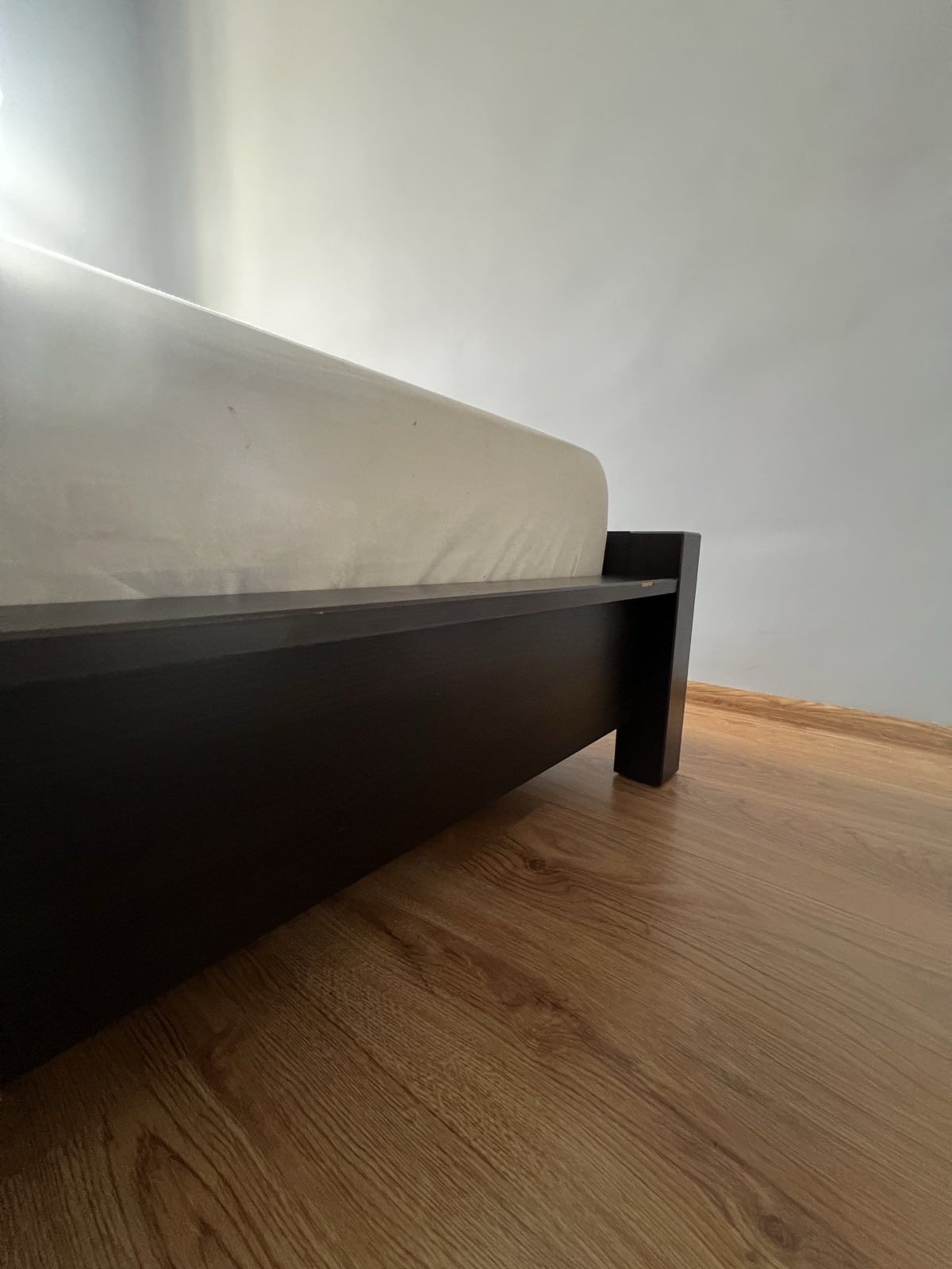 Łóżko 210x175cm z materacem