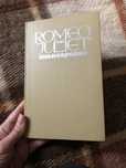 Книга Romeo and Juliet Shakespeare на англійській мові