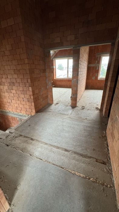 Готовый дом в закрытом коттеджном городке, Ирпень. Газовое отопление.