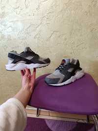 Кросівки Nike AIR HUARACHE сірі