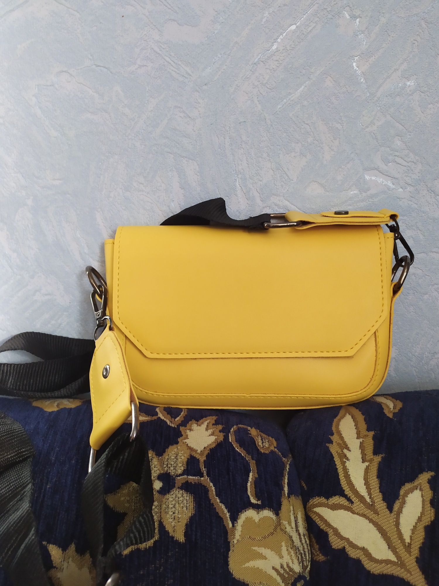 Сумка cross body Zara