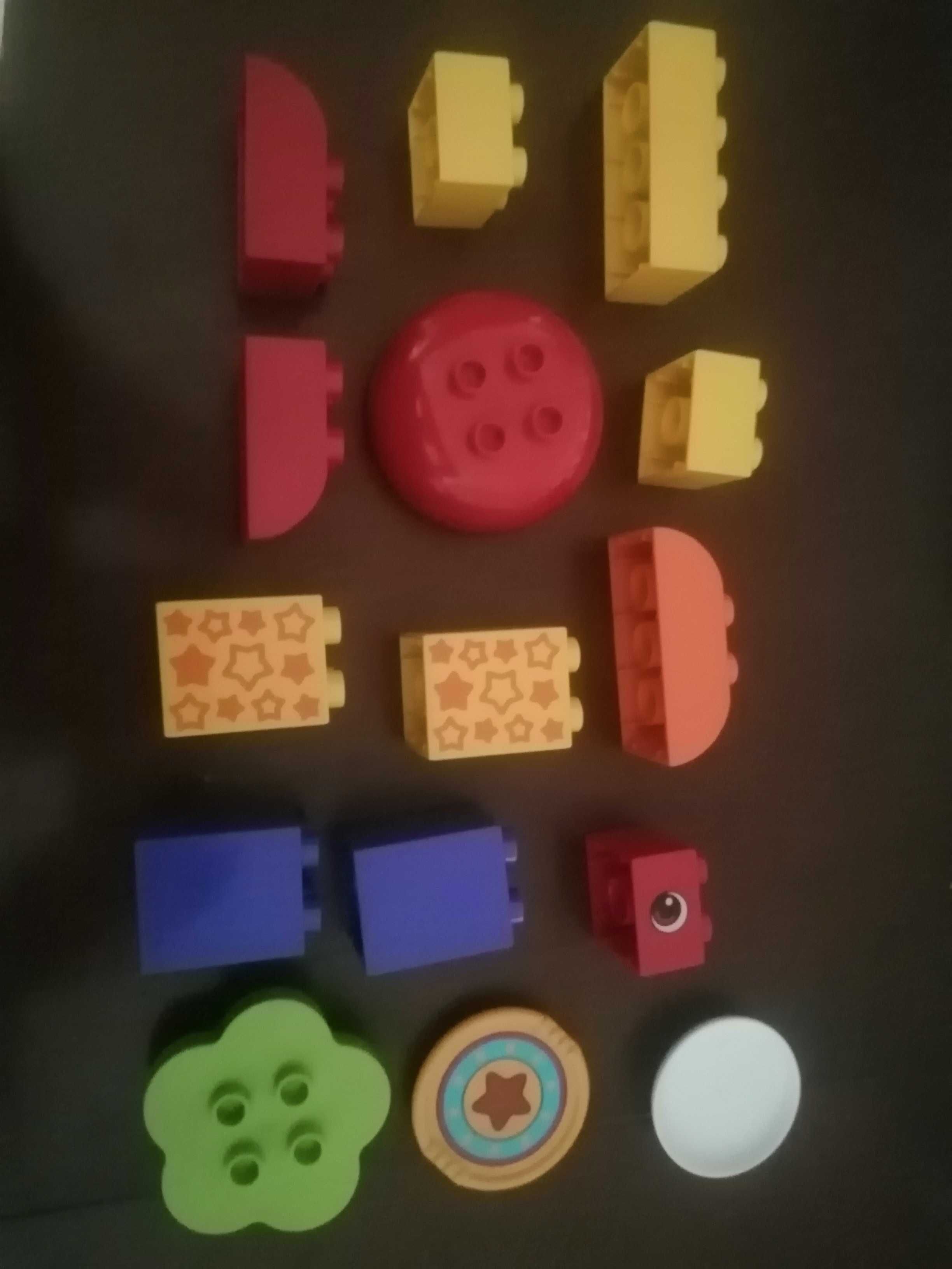 Klocki lego duplo 15 sztuk, talerzyki, kwiatek