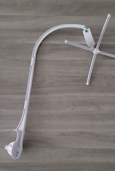 Mobile para berço com rotação e música