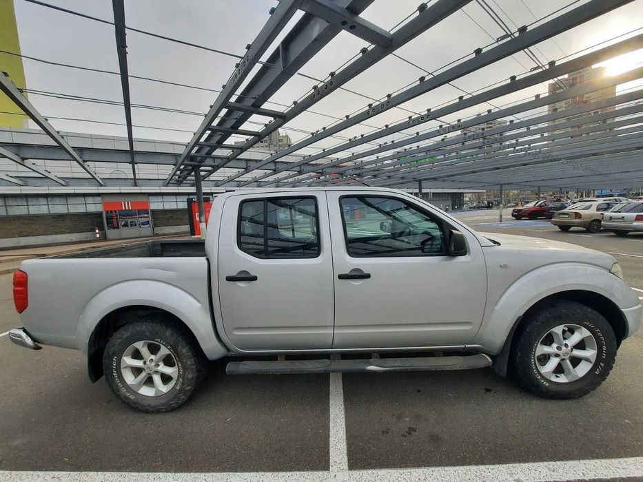 Nissan Navara • 2.5 Diesel • Повний привід • Свіжепригнана