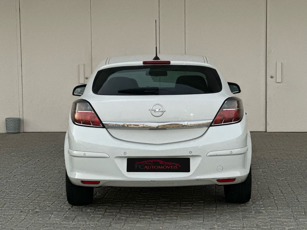 Opel Astra H 1.7 GTC