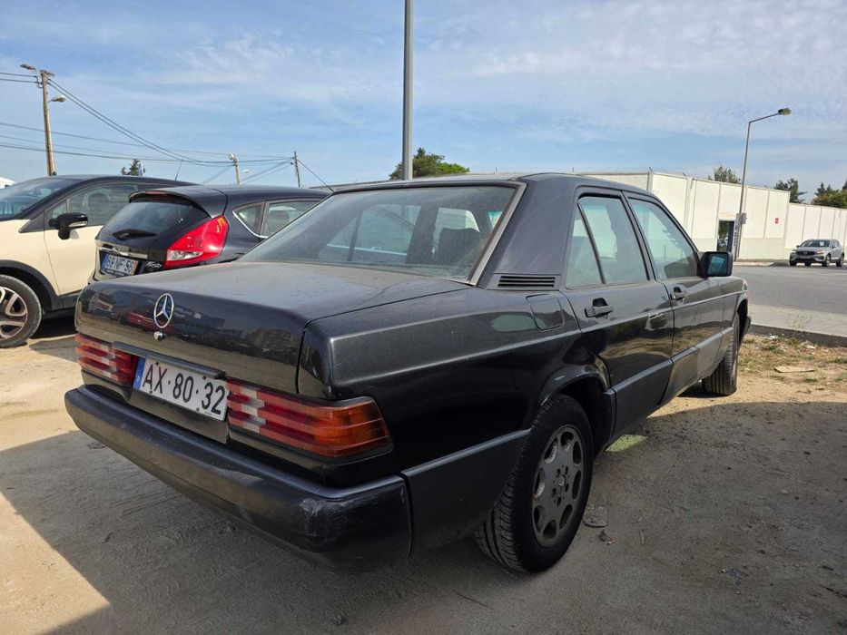 Mercedes Benz 190 D – Ícone da Engenharia Alemã, Pronto para Rodar