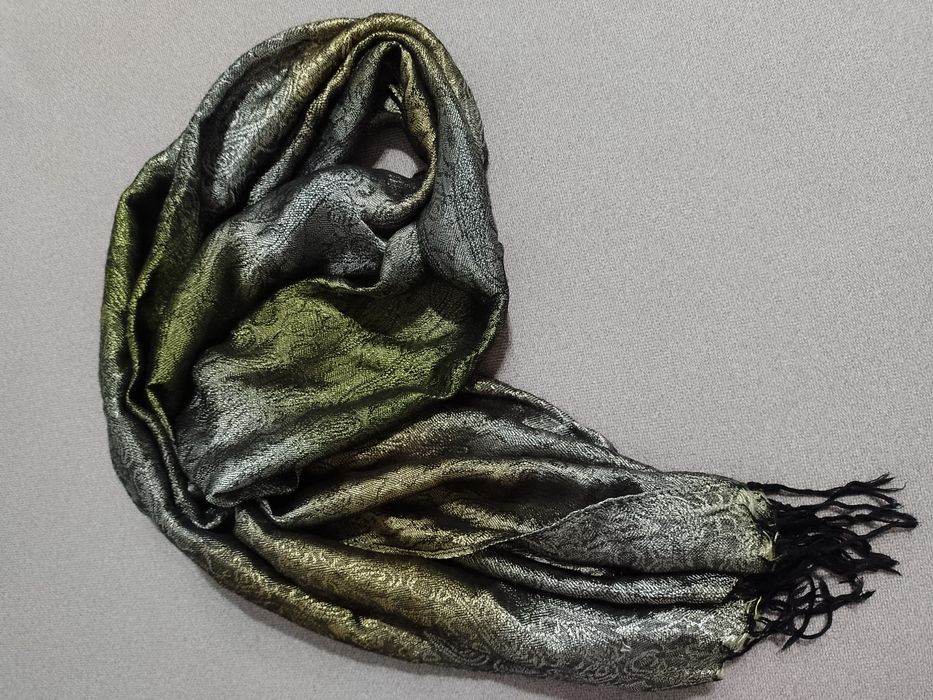 Cienki szal apaszka damska