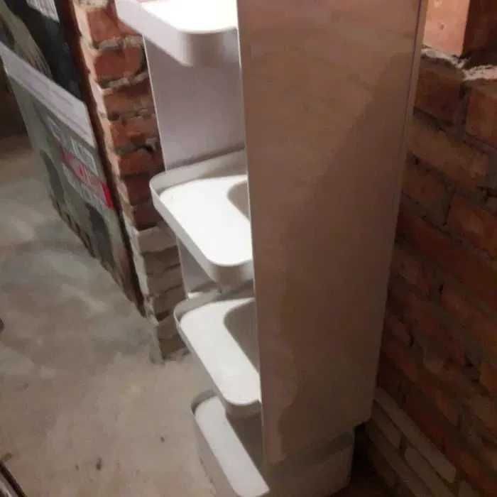 Regał metalowy biały