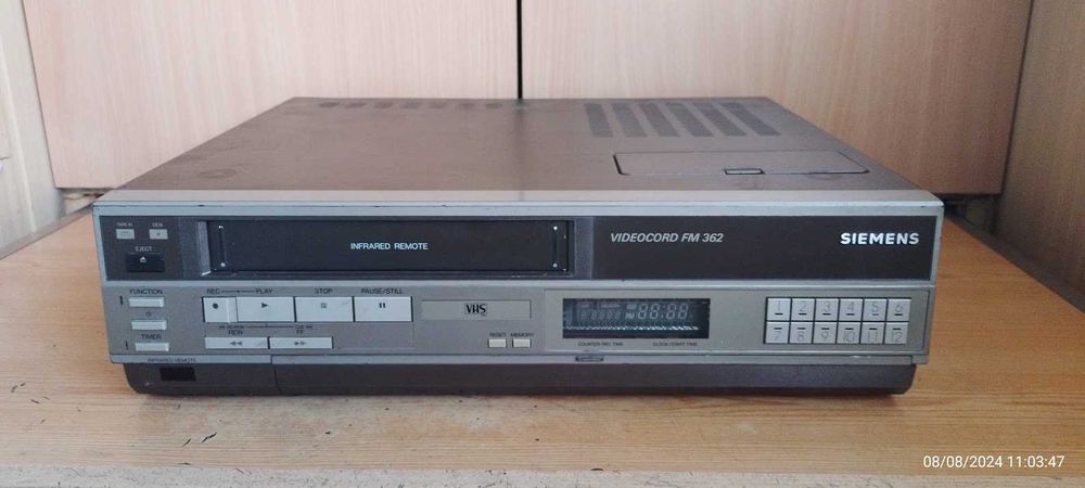 Видеомагнитофон Siemens FM 362 7 23 (Япония )