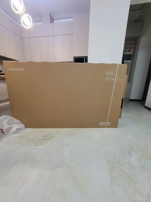 Новий телевізор Samsung Qled Q7F,