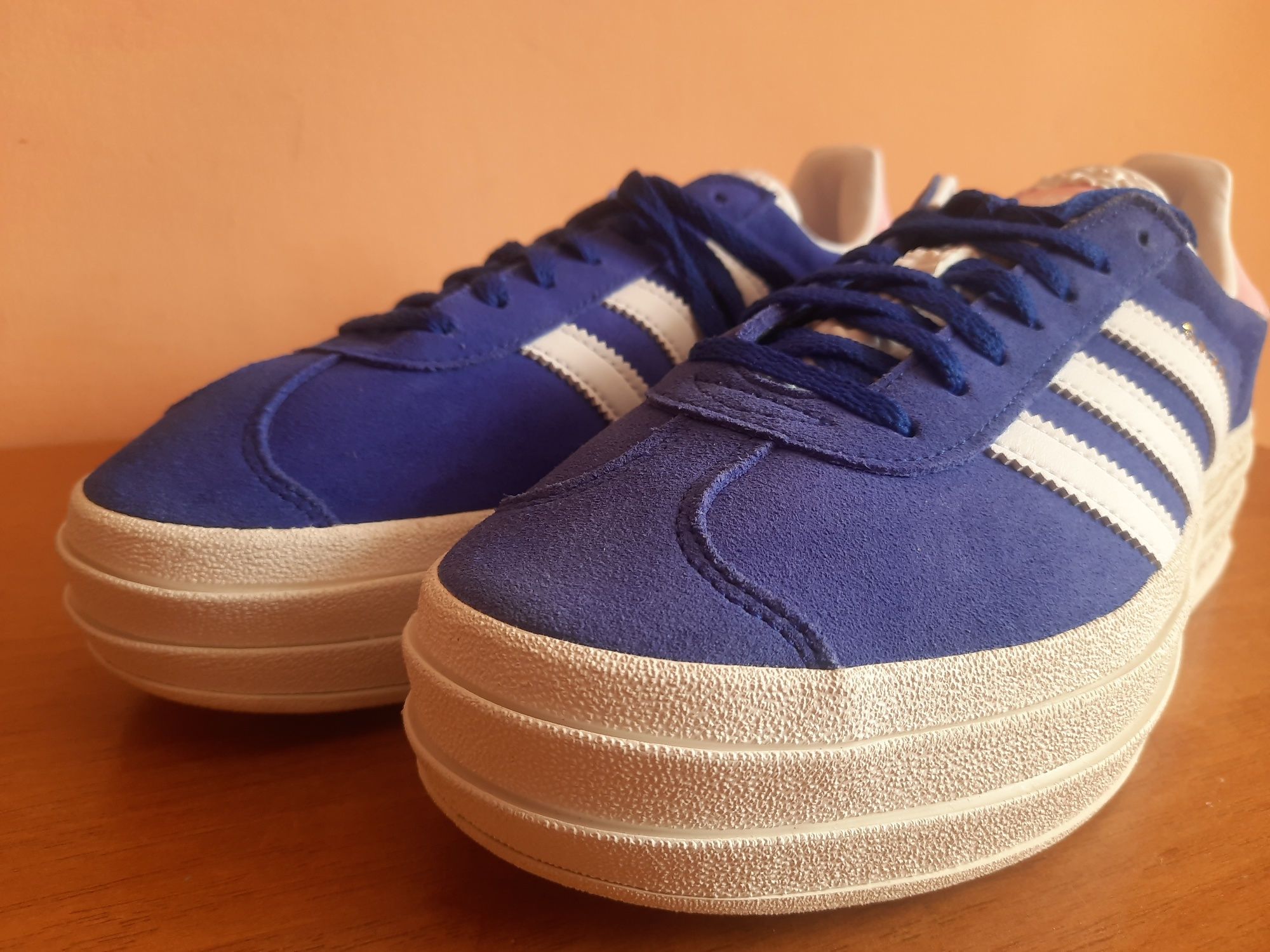 Кросівки Adidas Gazelle Bold. Розмір 40