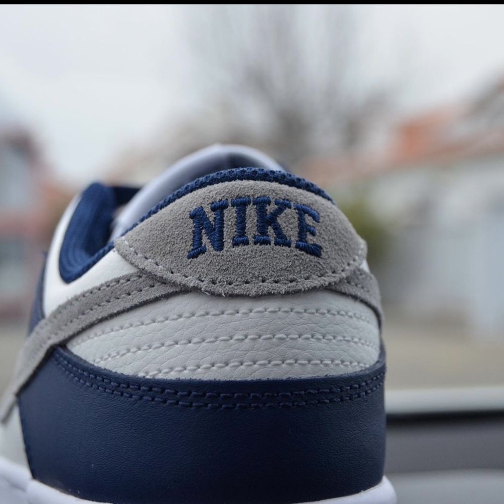 Nike Dunk low com etiqueta