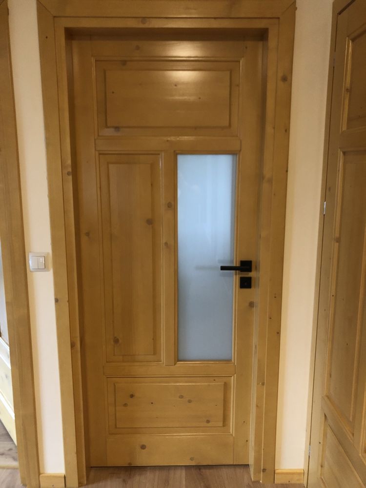 Nowe Drzwi drewniane sosnowe prawe wewnetrzne 90 kolor hemlock