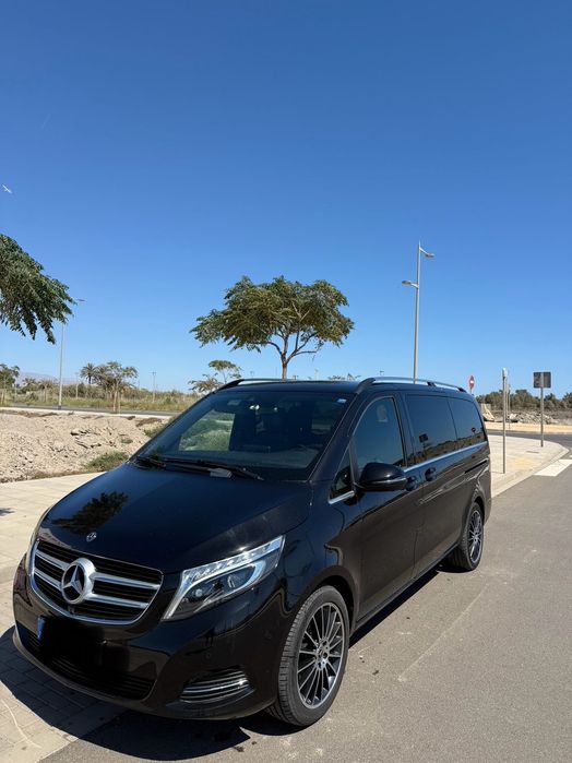 Mercedes-Benz V 250