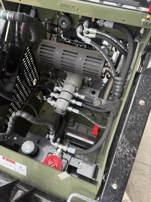 Nowość 2025 MiniŁadowarka SKID STEER SKIDER W-460 Model 2025 frez 4x4