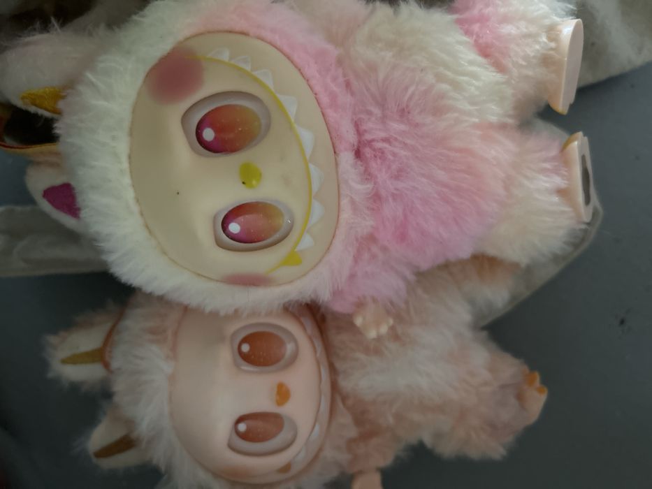 Sprzedam 2 labubu