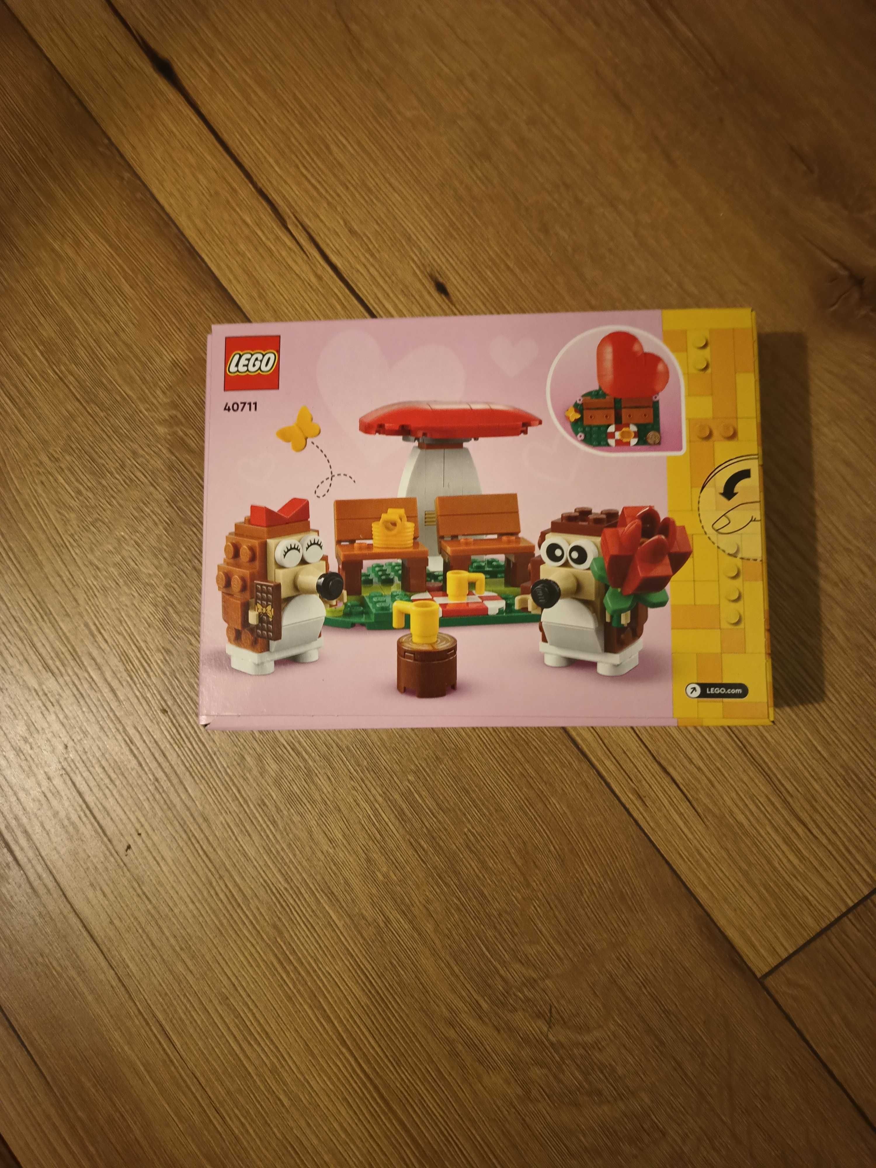 LEGO 40711 Piknik pary jeżyków