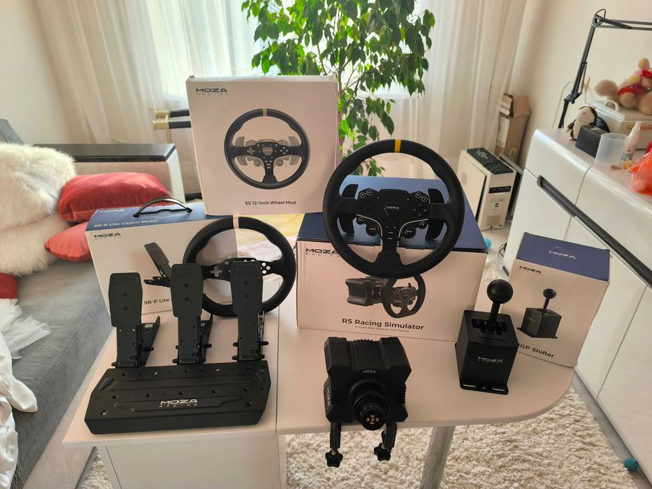 Кермо і педалі MOZA R5 + 3 педаль + передачі + білше кермо